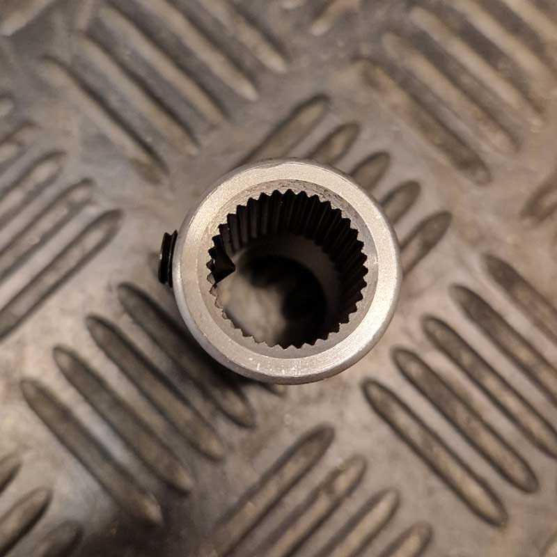 Coupler for steering rack quickner
