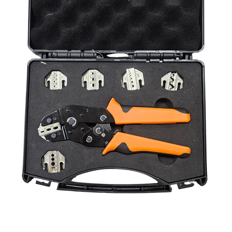 Universal crimping pliers with 6 replaceable jaws